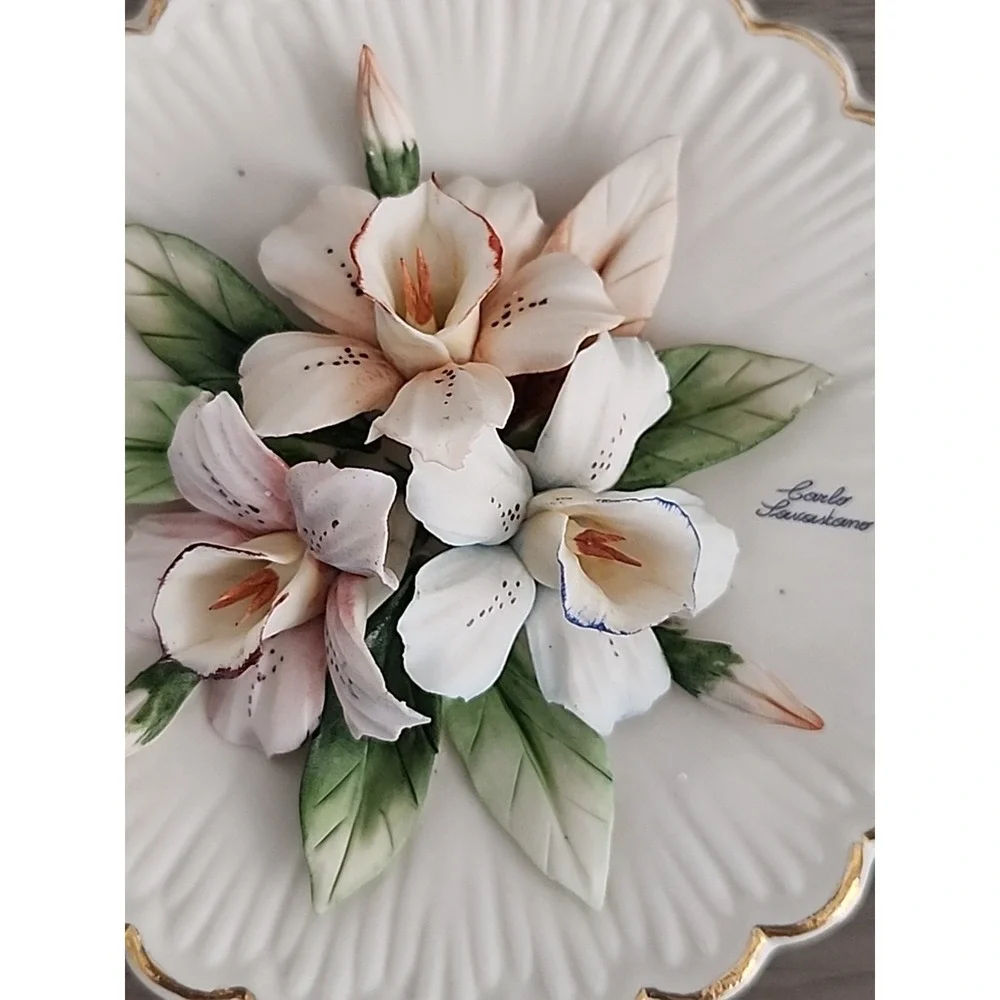 Vtg Antq Capodimonte Italy Porcelain 3D Flowers Plate Carlo Savastano 6.5